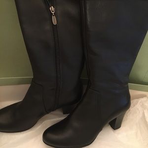 Clarks Artesian Boots 7M